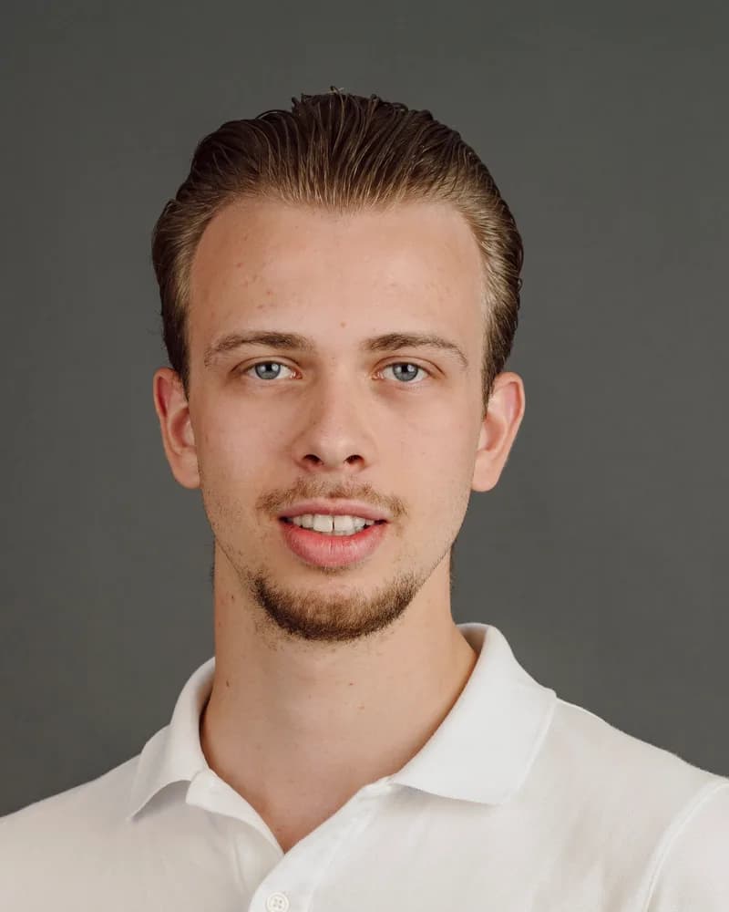 Leo Balaszeskul, Geschäftsführer · Leiter Vertrieb